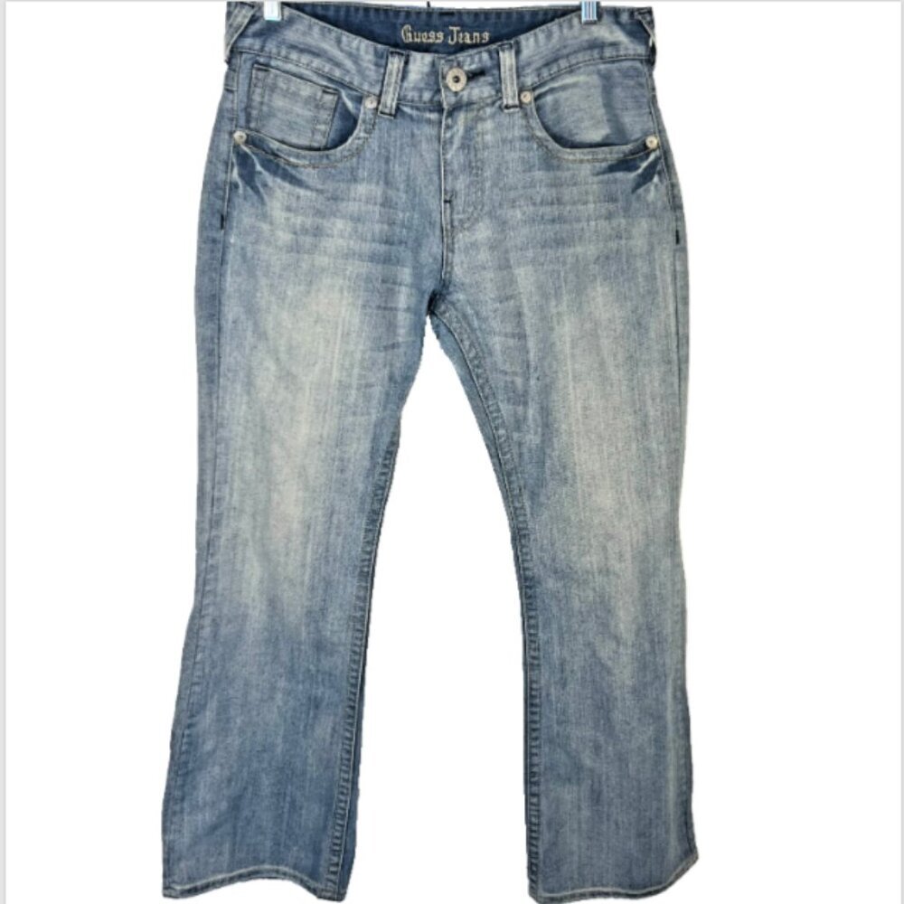 Guess - Men's 33x32 Jeans Light Blue Wash Distinctive Triangular Metal Logo